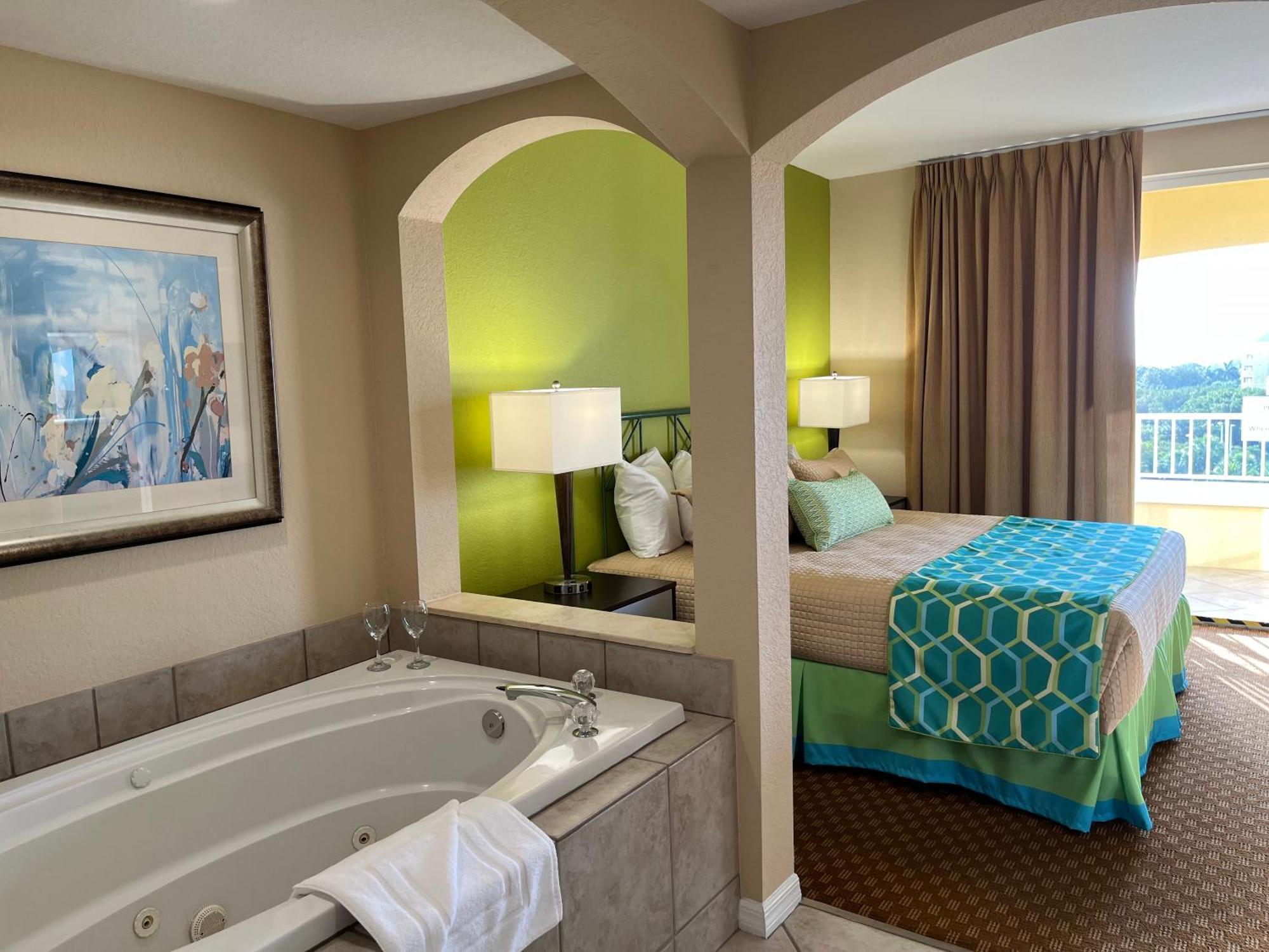 At Weston, Lauderdale 4*